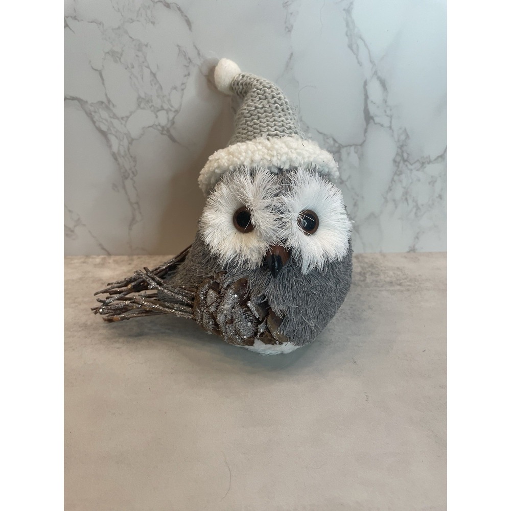 3500467 RAZ 7" Pine cone Gray Owl w/Knit Hat Christmas Ornament Wildlife Forest